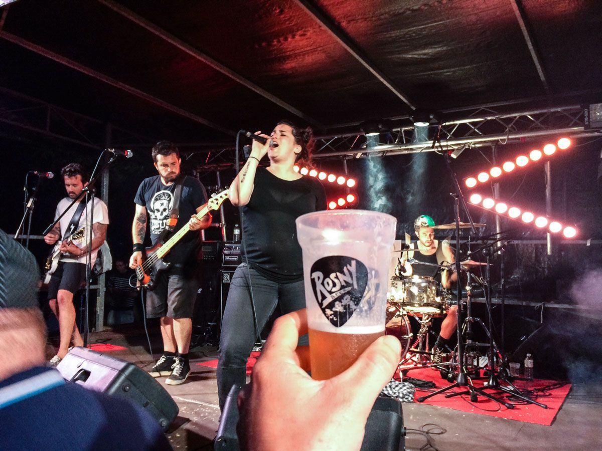 L'équipe Rosny Beer L'équipe Rosny Beer au bière fest in Seignosse